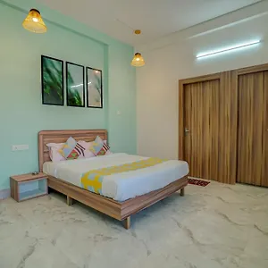 oyo-79233-hotel-hive-stays.kerala-hotels.net/