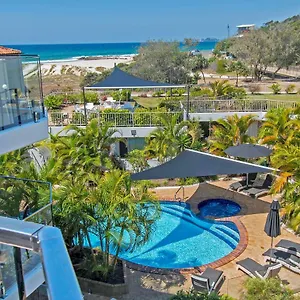 sandcastles-on-currumbin-beach.queenslandhotels.net/